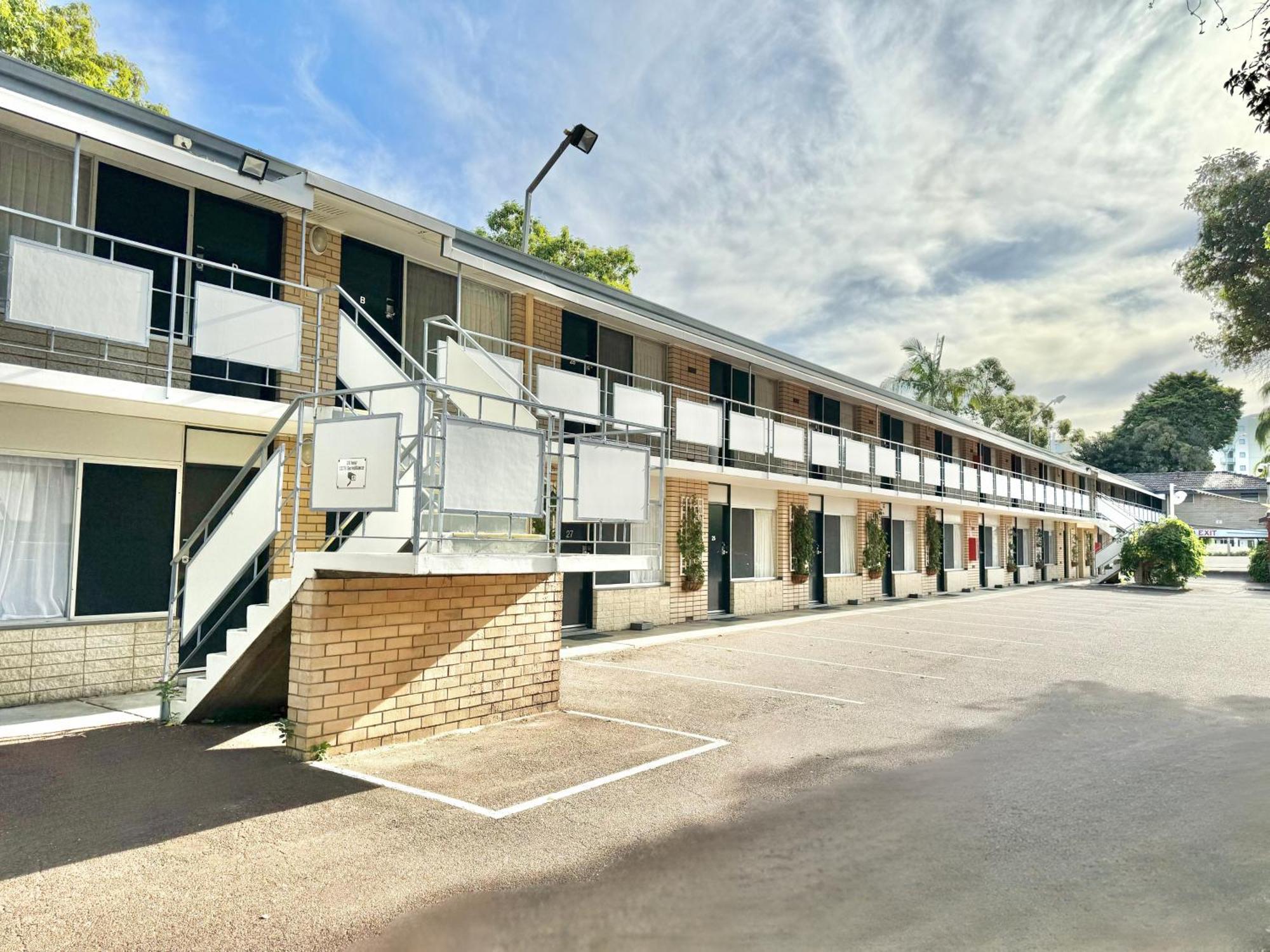 Flag Motor Lodge Perth Extérieur photo