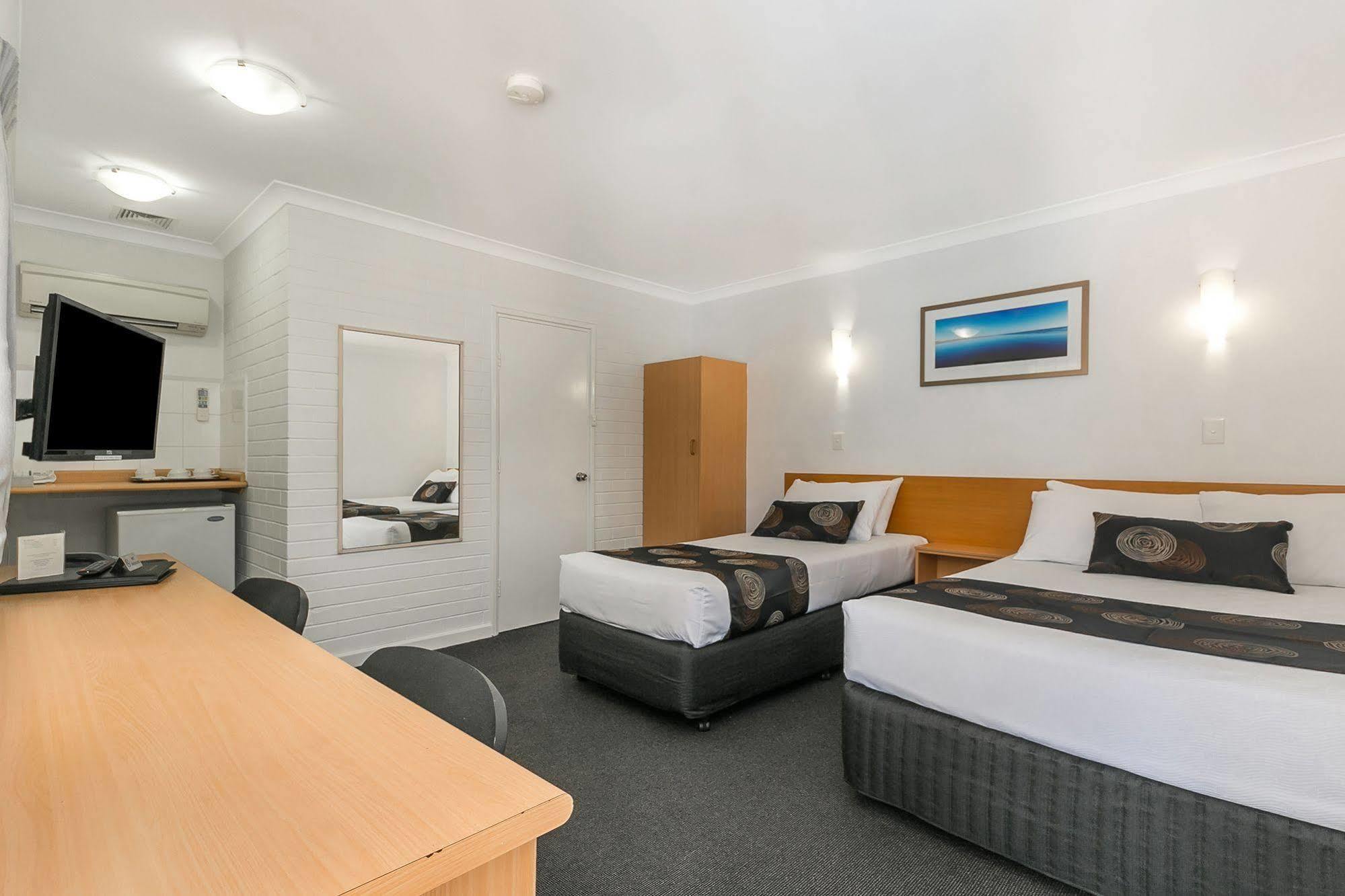 Flag Motor Lodge Perth Extérieur photo