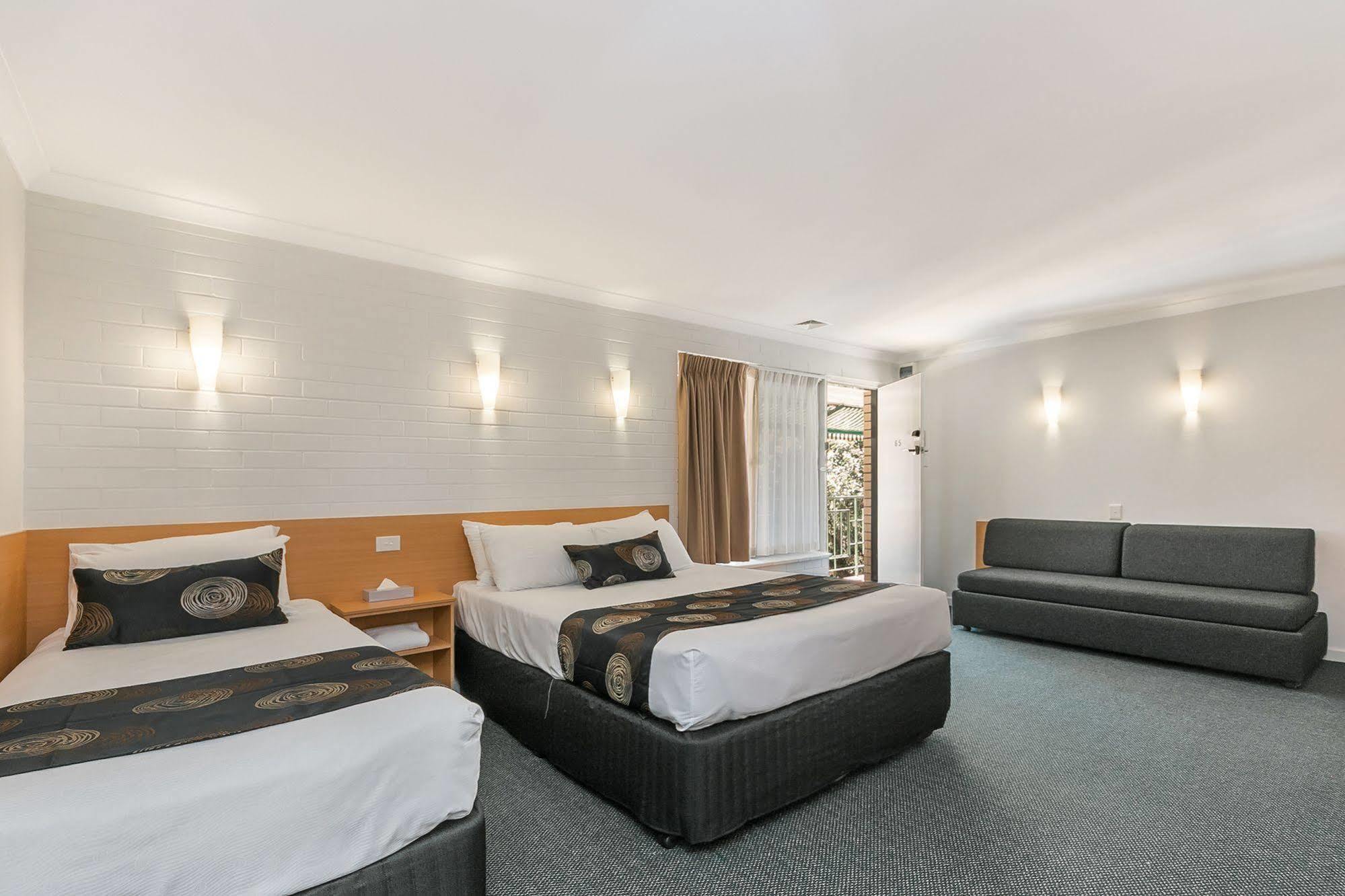 Flag Motor Lodge Perth Extérieur photo